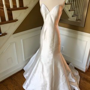 Jovani ivory mermaid